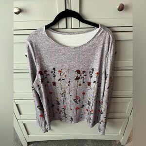 Grey with flowers long sleeve pullover top. Size large